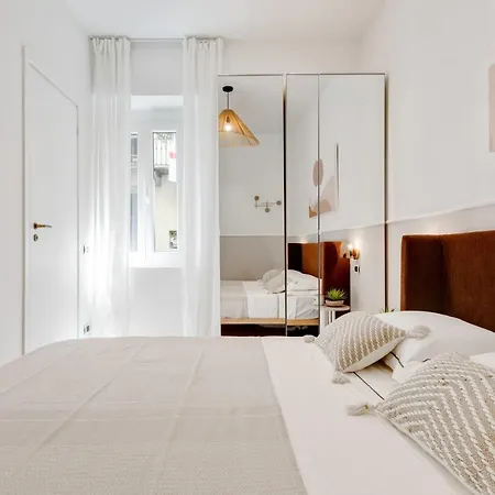 Holiday home New And Design Flat In The Hearth Of *